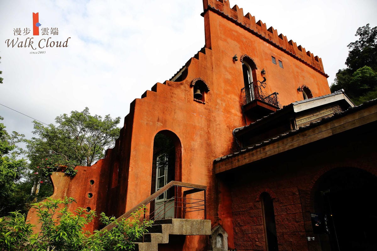 【食+遊。苗栗】漫步雲端森林廚房～三義景觀餐廳。森林X城堡浪漫秘境！『季節限定』與螢火蟲滿天共舞！（寵物友善餐廳）　