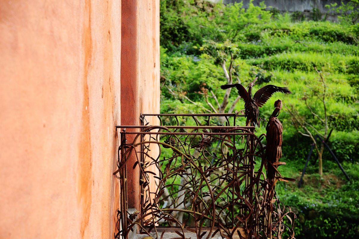 【食+遊。苗栗】漫步雲端森林廚房～三義景觀餐廳。森林X城堡浪漫秘境！『季節限定』與螢火蟲滿天共舞！（寵物友善餐廳）　