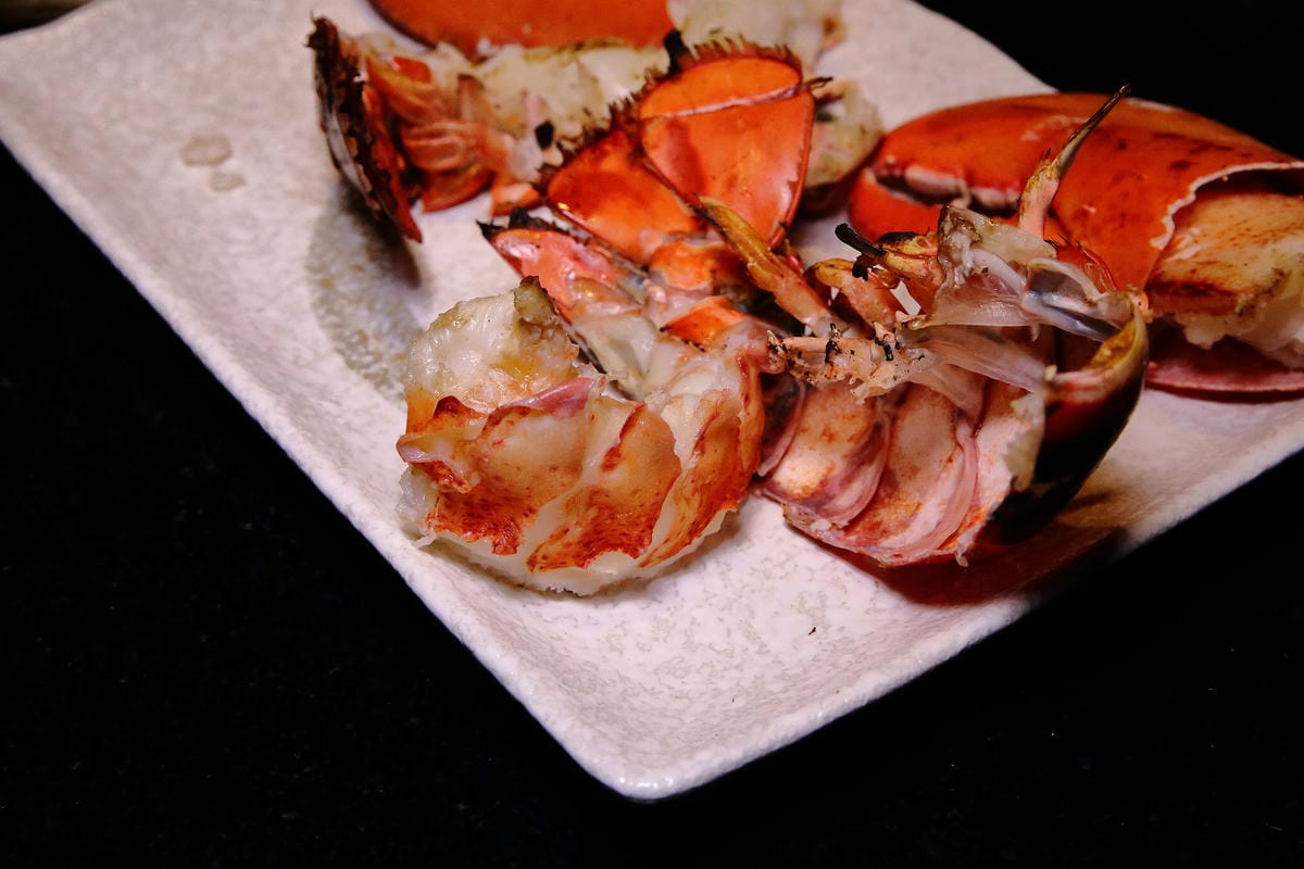 【食。內湖】帝一 帝王蟹海鮮/黑毛牛/伊比利豬 頂級燒烤吃到飽～烤肉也能很享受！頂級食材”小鮮肉”幫你烤！