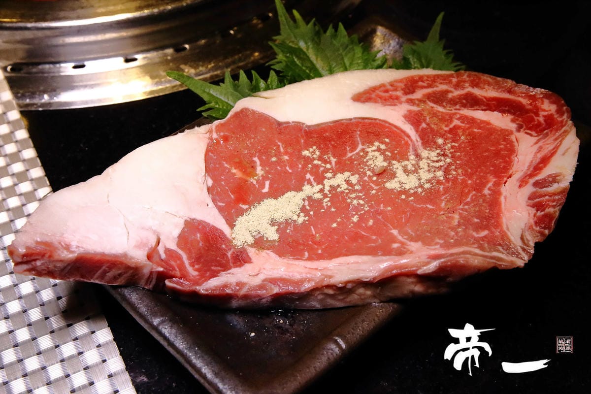 【食。內湖】帝一 帝王蟹海鮮/黑毛牛/伊比利豬 頂級燒烤吃到飽～烤肉也能很享受！頂級食材”小鮮肉”幫你烤！