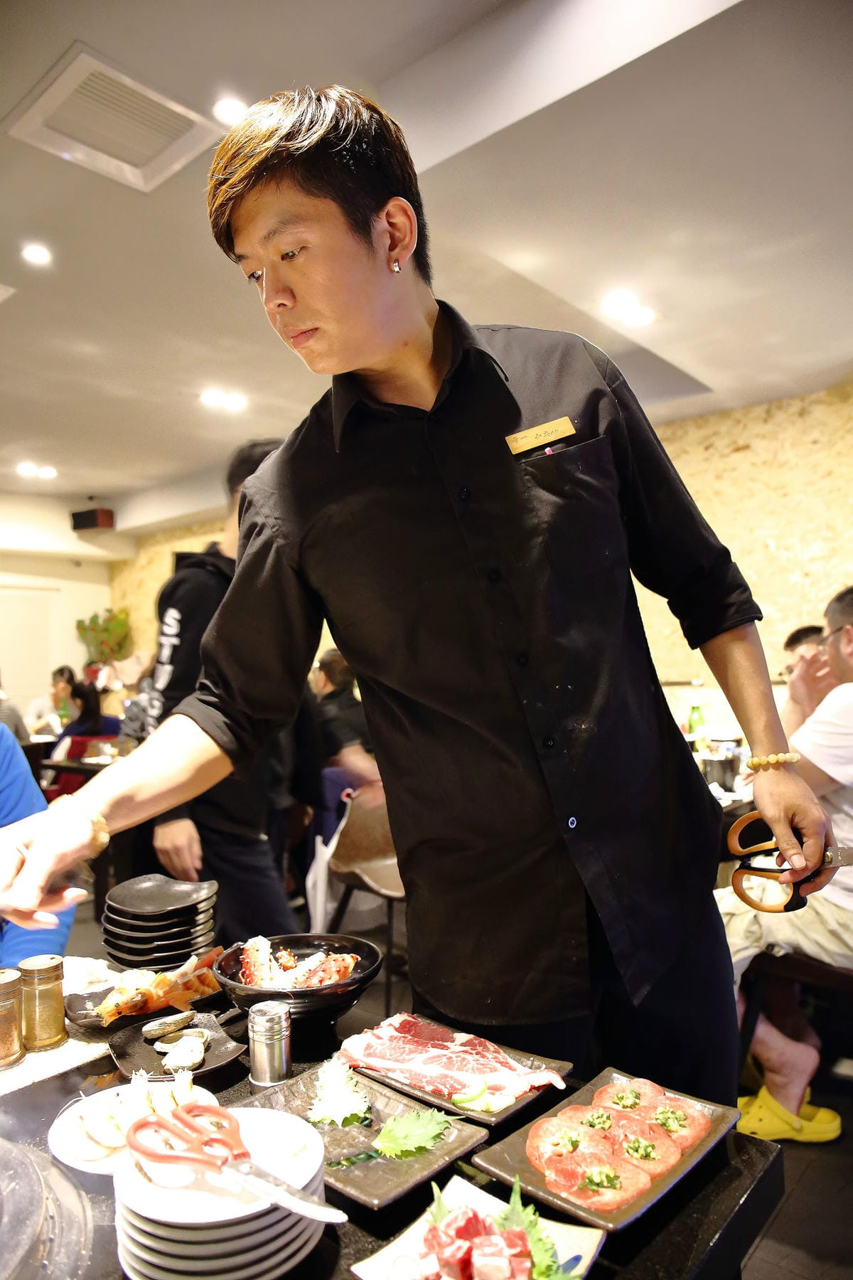 【食。內湖】帝一 帝王蟹海鮮/黑毛牛/伊比利豬 頂級燒烤吃到飽～烤肉也能很享受！頂級食材”小鮮肉”幫你烤！