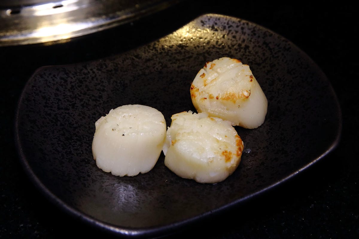 【食。內湖】帝一 帝王蟹海鮮/黑毛牛/伊比利豬 頂級燒烤吃到飽～烤肉也能很享受！頂級食材”小鮮肉”幫你烤！