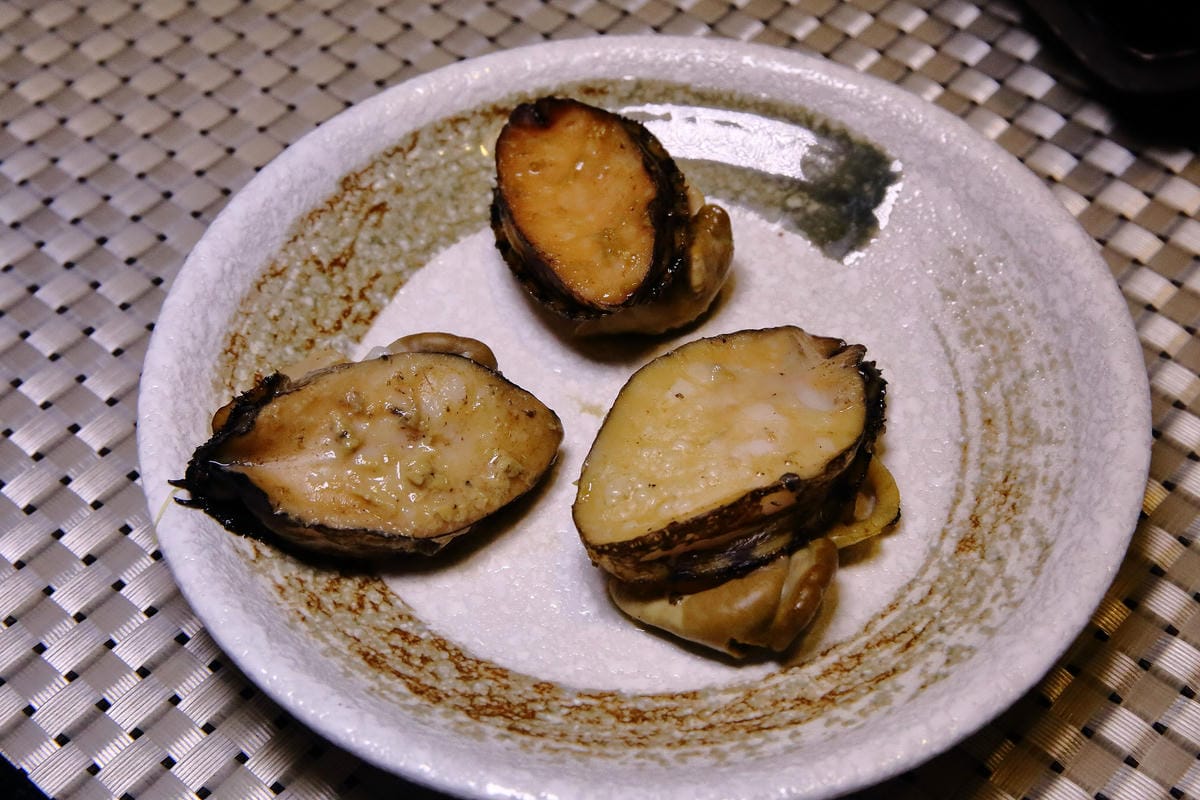 【食。內湖】帝一 帝王蟹海鮮/黑毛牛/伊比利豬 頂級燒烤吃到飽～烤肉也能很享受！頂級食材”小鮮肉”幫你烤！