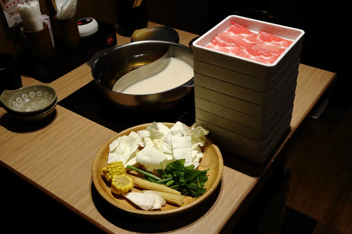 【食。台北】涮乃葉 syabu-yo 日式涮涮鍋吃到飽～日本來的高CP值火鍋店，從沒吃過的超清爽鍋物