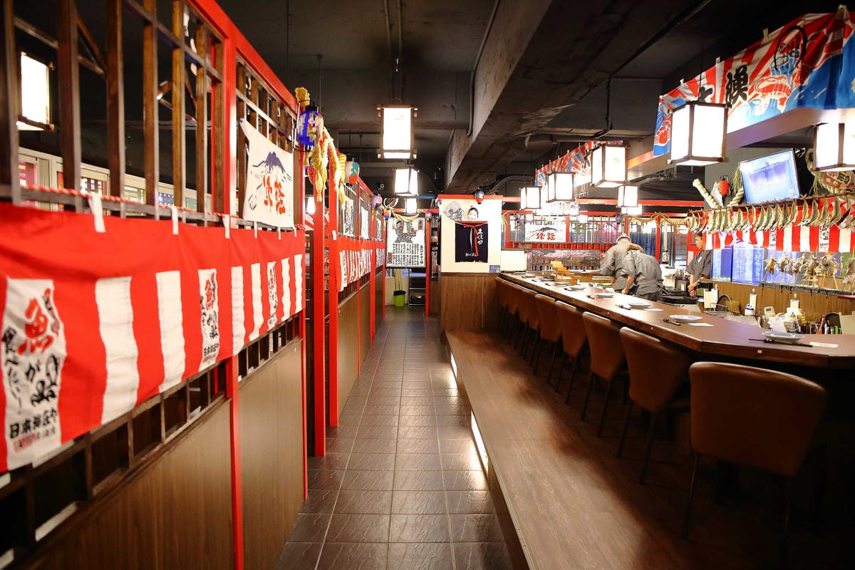 【食。台北】庄屋海鮮居酒屋（一夜干專賣）～林森北商圈。全台第一家以一夜干為主的居酒屋，彷彿置身於日本居酒屋的道地氛圍