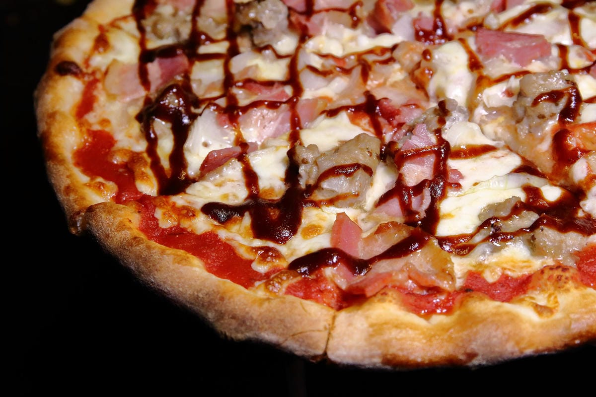 【食。台北】Big Boyz Pizza～老外超愛！全台唯一美國ISP認證主廚，大爆料的深盤披薩，起司控絕對不能錯過的經典披薩！