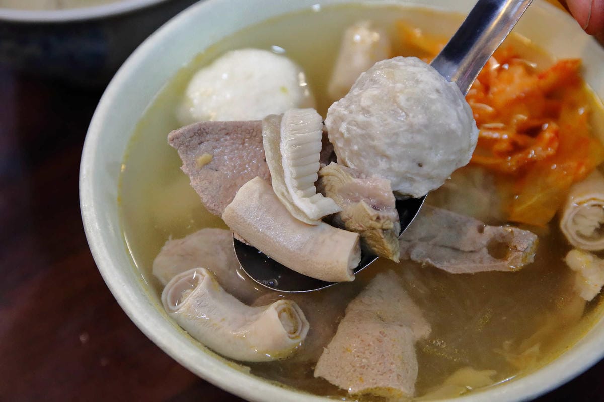 【食。中和】大頭專業豬腸冬粉～巷仔內才知道的小吃銅板美食，親民簡單又吃得飽的小吃