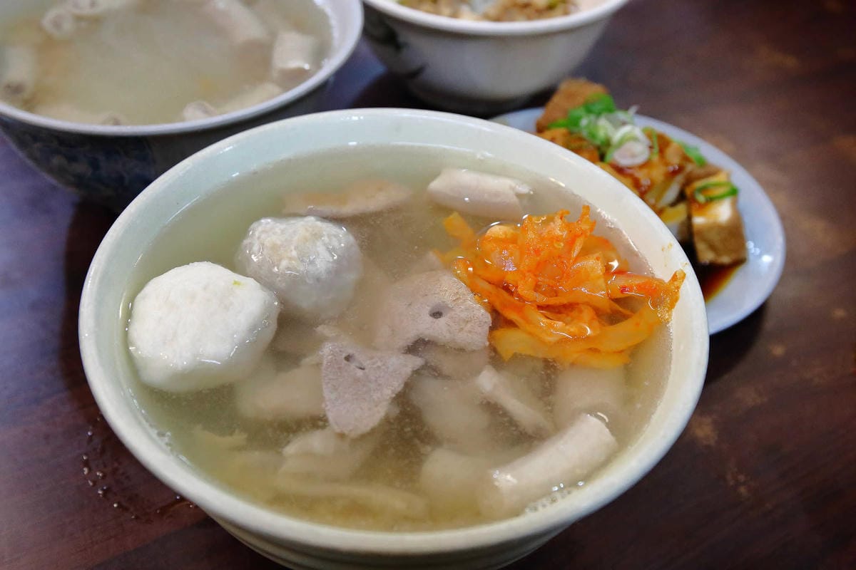 【食。中和】大頭專業豬腸冬粉～巷仔內才知道的小吃銅板美食，親民簡單又吃得飽的小吃