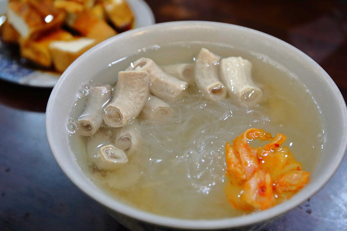 【食。中和】大頭專業豬腸冬粉～巷仔內才知道的小吃銅板美食，親民簡單又吃得飽的小吃