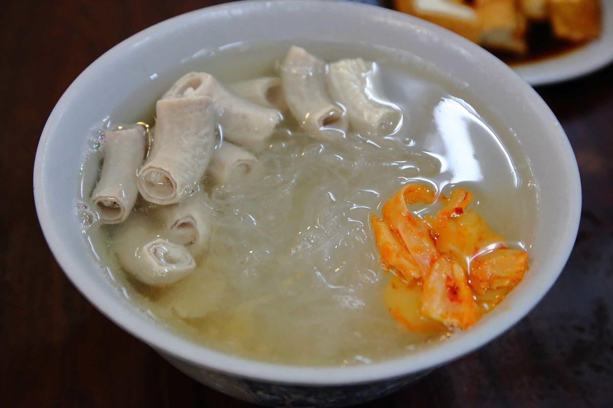 【食。中和】大頭專業豬腸冬粉～巷仔內才知道的小吃銅板美食，親民簡單又吃得飽的小吃