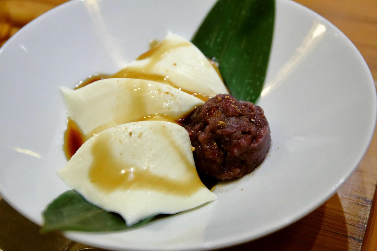 【食。板橋】鮨彩壽司 IrodoriSushi~板橋大遠百美食饗宴。充滿特色的日本料理，精緻割烹料理，海鮮寄世鍋有滿滿的海鮮美味