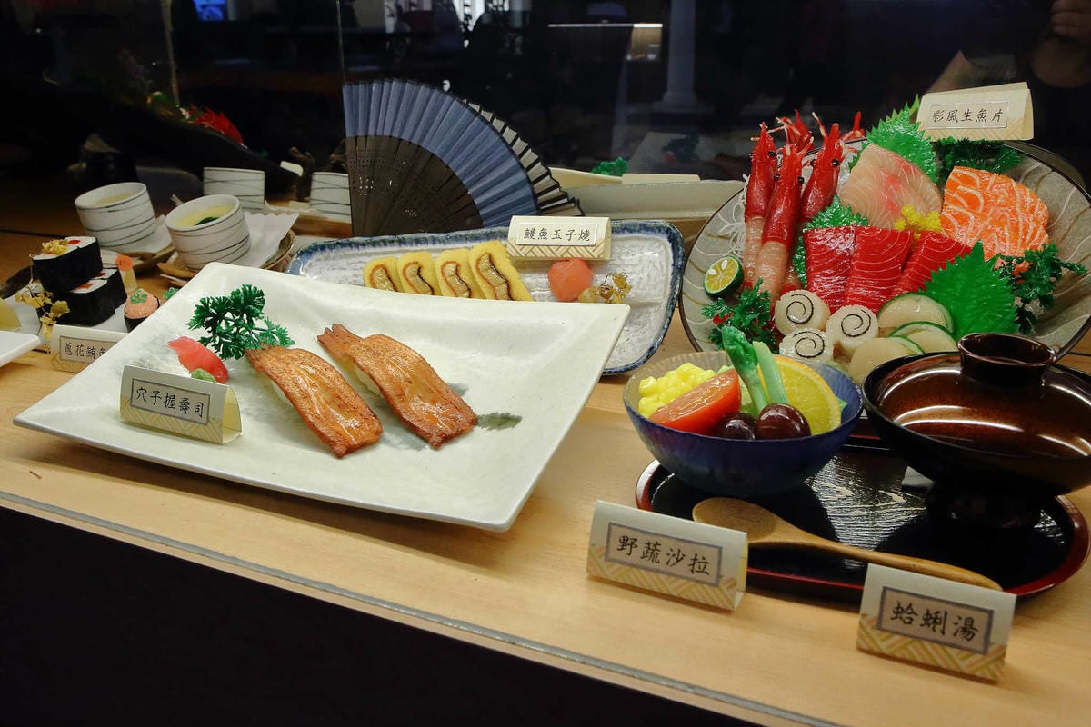 【食。板橋】鮨彩壽司 IrodoriSushi~板橋大遠百美食饗宴。充滿特色的日本料理，精緻割烹料理，海鮮寄世鍋有滿滿的海鮮美味