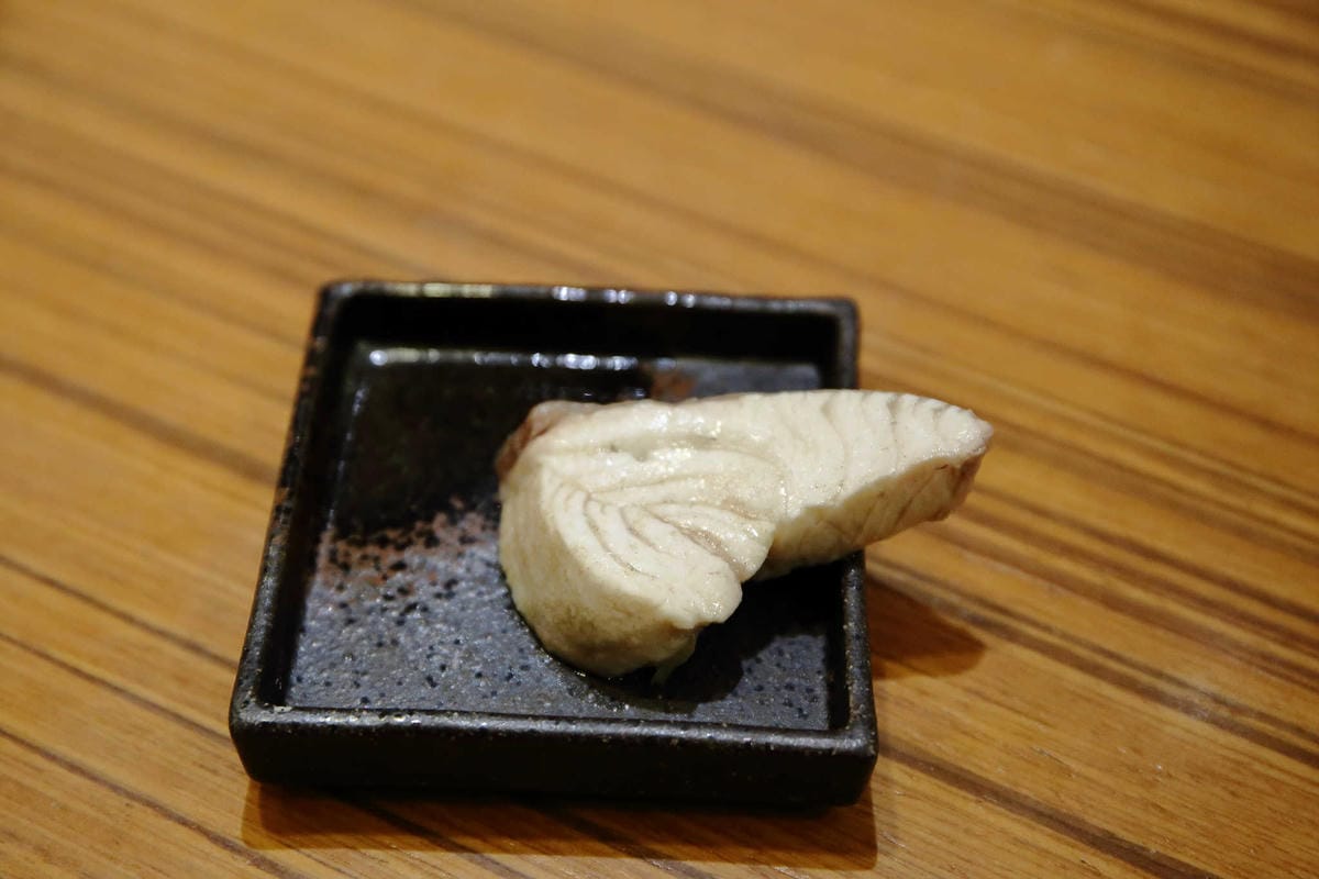 【食。板橋】鮨彩壽司 IrodoriSushi~板橋大遠百美食饗宴。充滿特色的日本料理，精緻割烹料理，海鮮寄世鍋有滿滿的海鮮美味