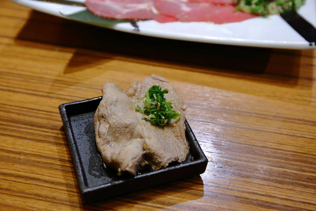 【食。板橋】鮨彩壽司 IrodoriSushi~板橋大遠百美食饗宴。充滿特色的日本料理，精緻割烹料理，海鮮寄世鍋有滿滿的海鮮美味