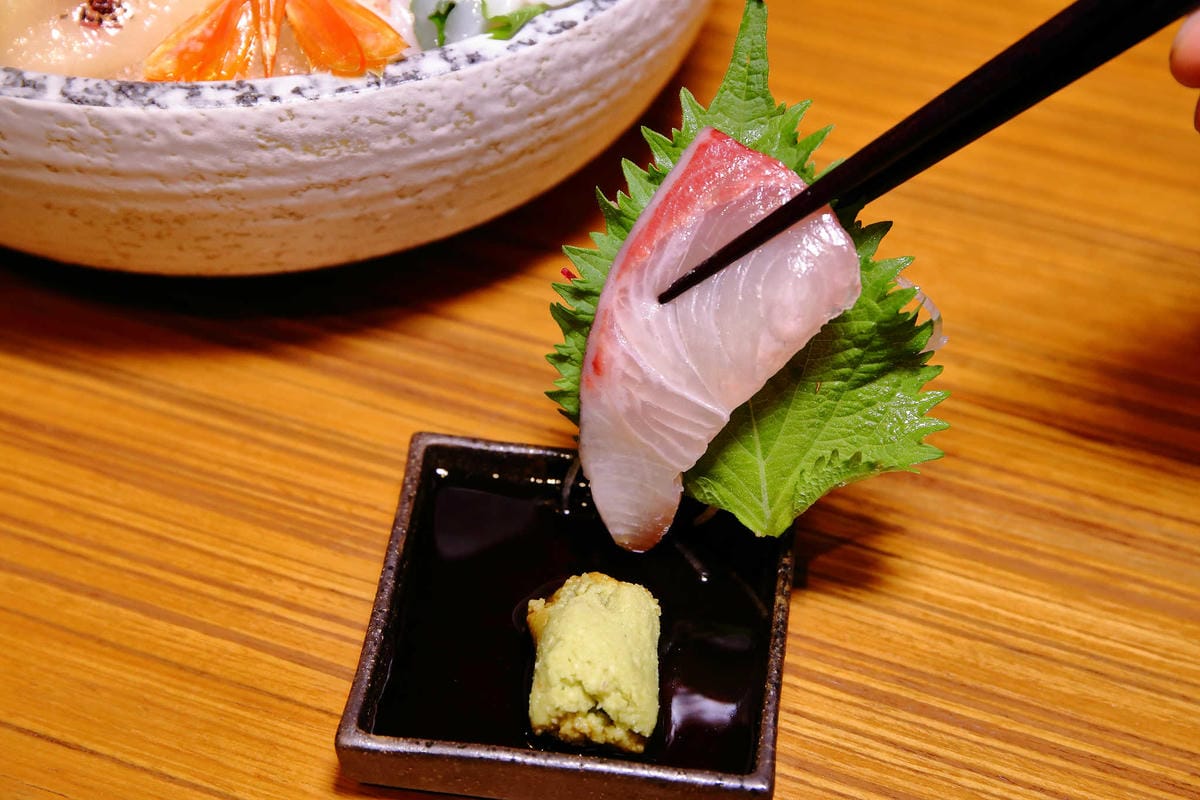 【食。板橋】鮨彩壽司 IrodoriSushi~板橋大遠百美食饗宴。充滿特色的日本料理，精緻割烹料理，海鮮寄世鍋有滿滿的海鮮美味