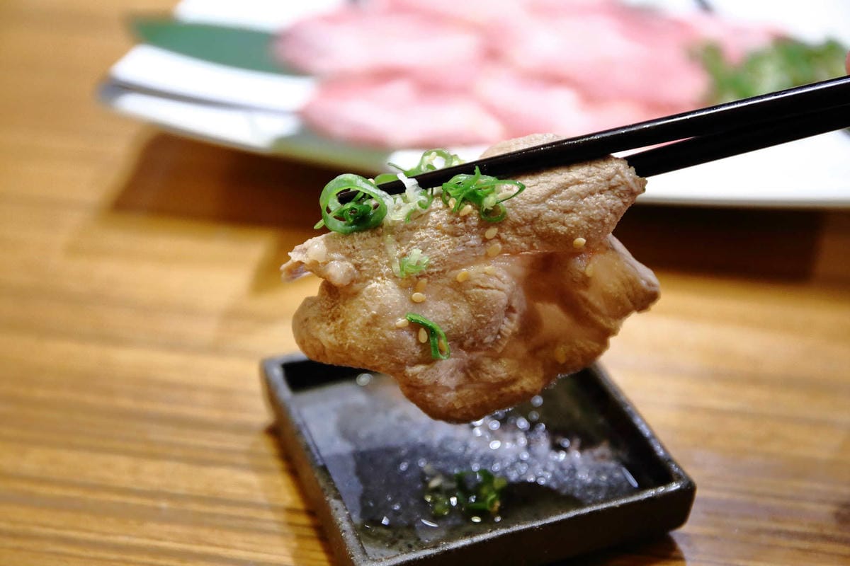 【食。板橋】鮨彩壽司 IrodoriSushi~板橋大遠百美食饗宴。充滿特色的日本料理，精緻割烹料理，海鮮寄世鍋有滿滿的海鮮美味