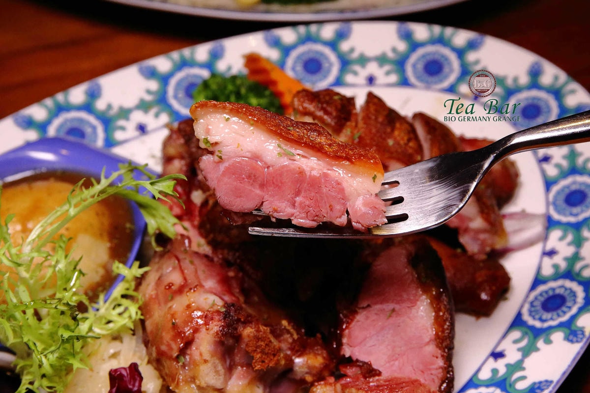 【食。台北】B&G德國農莊德式精品餐廳信義區美食。Bellavita精品餐廳推出全新餐點,無咖啡因的天然有機草本茶,喝茶聊天吃美食的好所在