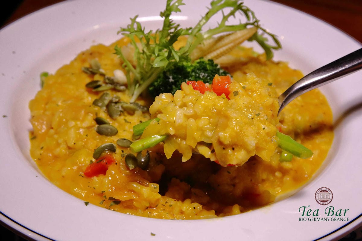 【食。台北】B&G德國農莊德式精品餐廳~信義區美食。Bellavita精品餐廳推出全新餐點，無咖啡因的天然有機草本茶，喝茶聊天吃美食的好所在