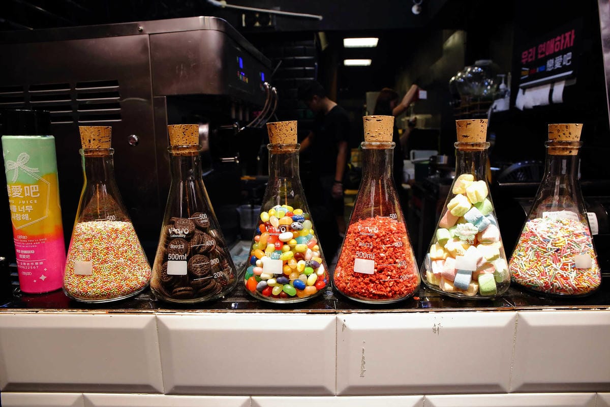 【食。中壢】戀愛吧 Lovejuice 漸層果汁～中原果汁。IG打卡新熱點！漸層果汁吉拿棒，在雲朵上吃冰，超粉嫩好拍！(已歇業)