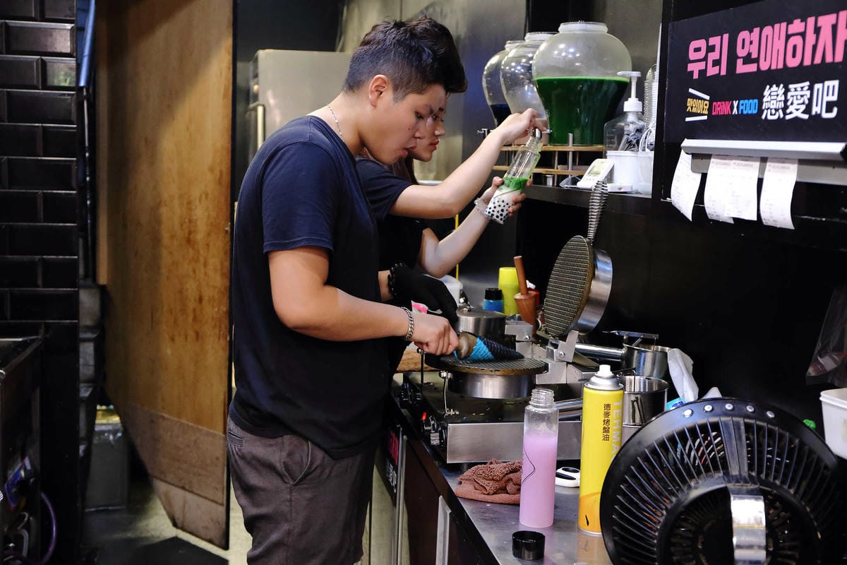 【食。中壢】戀愛吧 Lovejuice 漸層果汁～中原果汁。IG打卡新熱點！漸層果汁吉拿棒，在雲朵上吃冰，超粉嫩好拍！(已歇業)