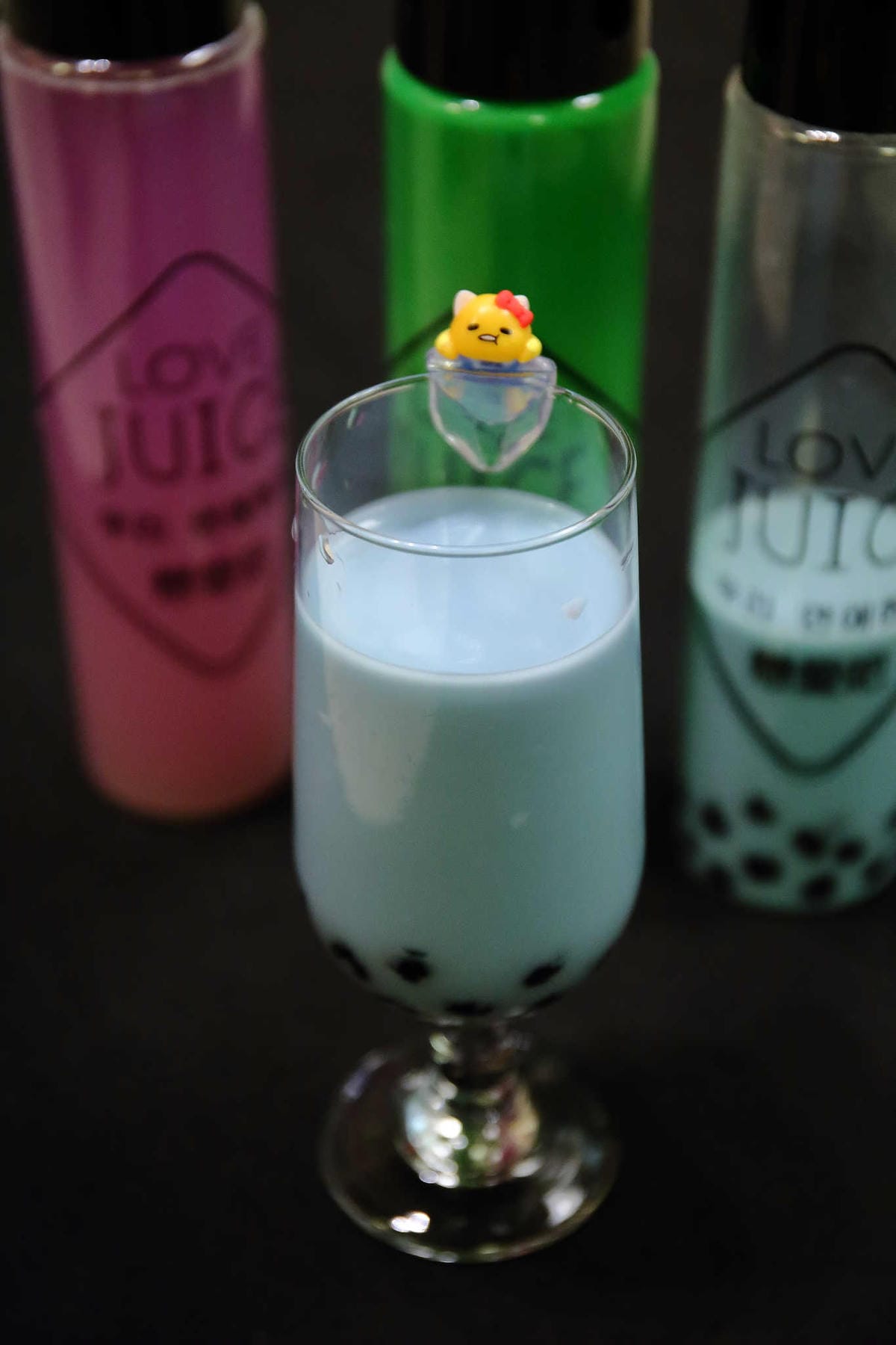 【食。中壢】戀愛吧 Lovejuice 漸層果汁～中原果汁。IG打卡新熱點！漸層果汁吉拿棒，在雲朵上吃冰，超粉嫩好拍！(已歇業)