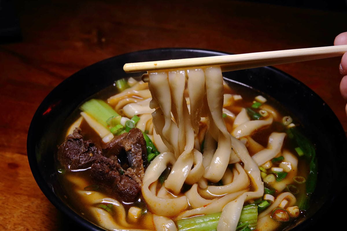 【食。板橋】IN9串燒barrr-南雅店～南雅夜市新開店。串燒啤酒吧平價又美味，激推店家！（已歇業）