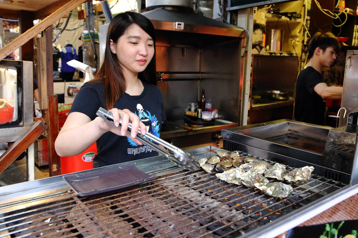 【食。板橋】IN9串燒barrr-南雅店～南雅夜市新開店。串燒啤酒吧平價又美味，激推店家！（已歇業）