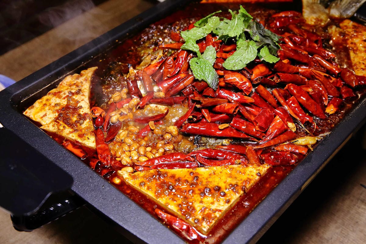 【食。台中】探魚〜2017年必吃！中國最火紅烤魚品牌隆重登場！美味深藏在辣味下…(已歇業)