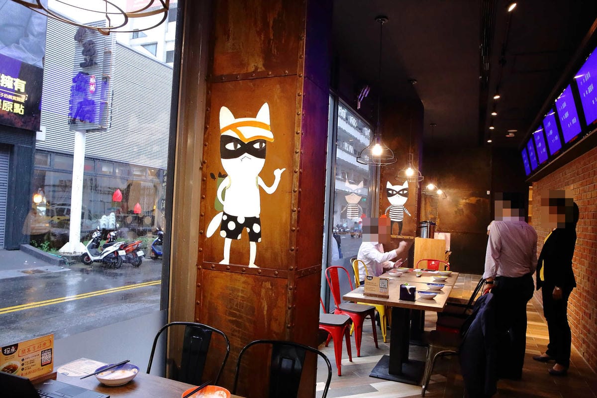 【食。台中】探魚〜2017年必吃！中國最火紅烤魚品牌隆重登場！美味深藏在辣味下…(已歇業)