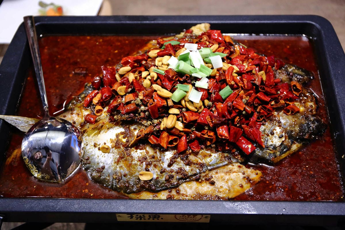 【食。台中】探魚〜2017年必吃！中國最火紅烤魚品牌隆重登場！美味深藏在辣味下…(已歇業)