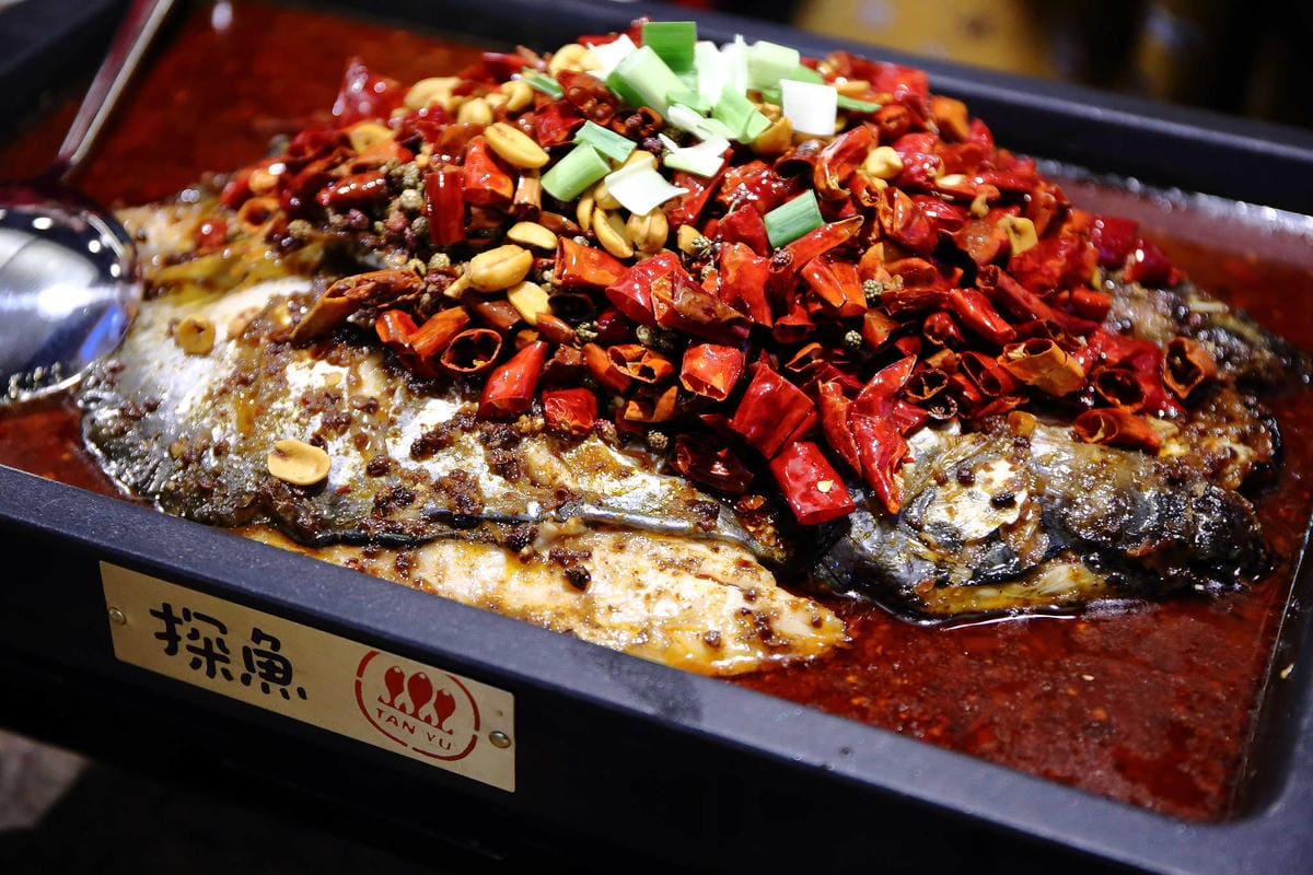 【食。台中】探魚〜2017年必吃！中國最火紅烤魚品牌隆重登場！美味深藏在辣味下…(已歇業)