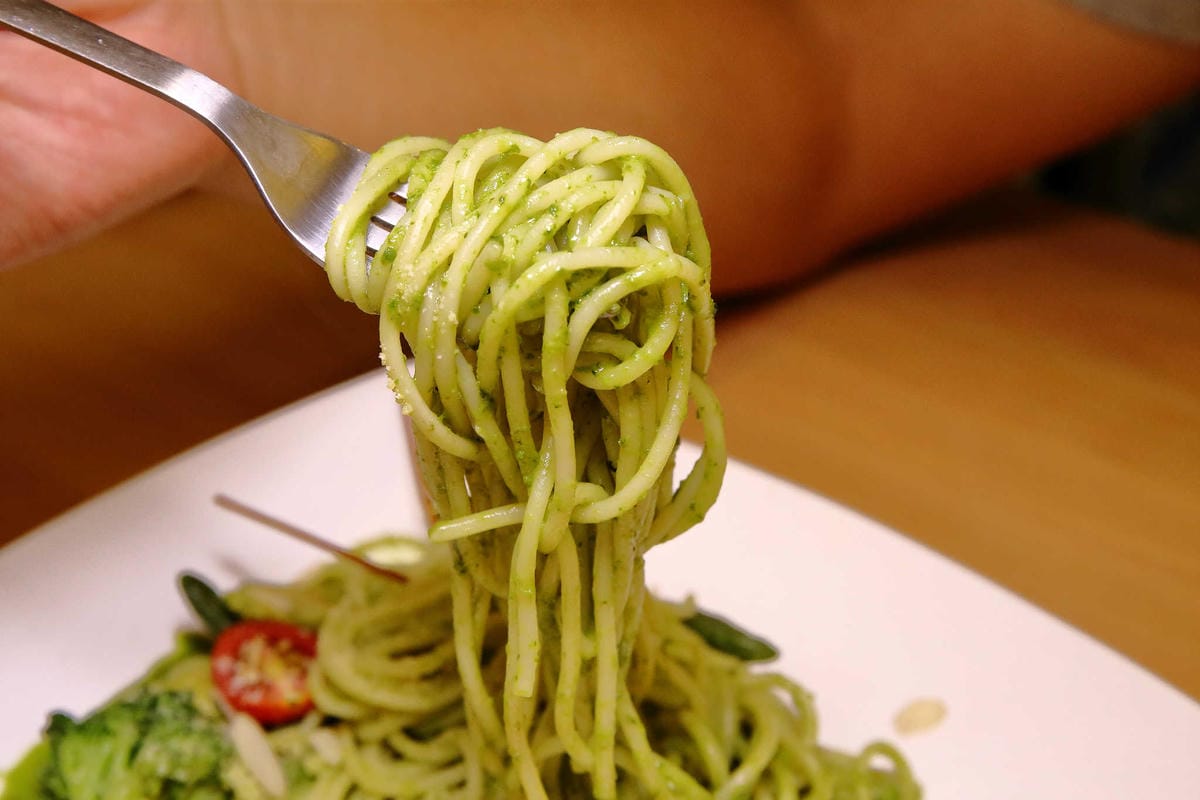 【食。萬華】Al revés 顛倒餐廳〜新開店！西門町義大利麵下午茶。簡約英倫風，全天候提供輕食及早午餐的餐廳