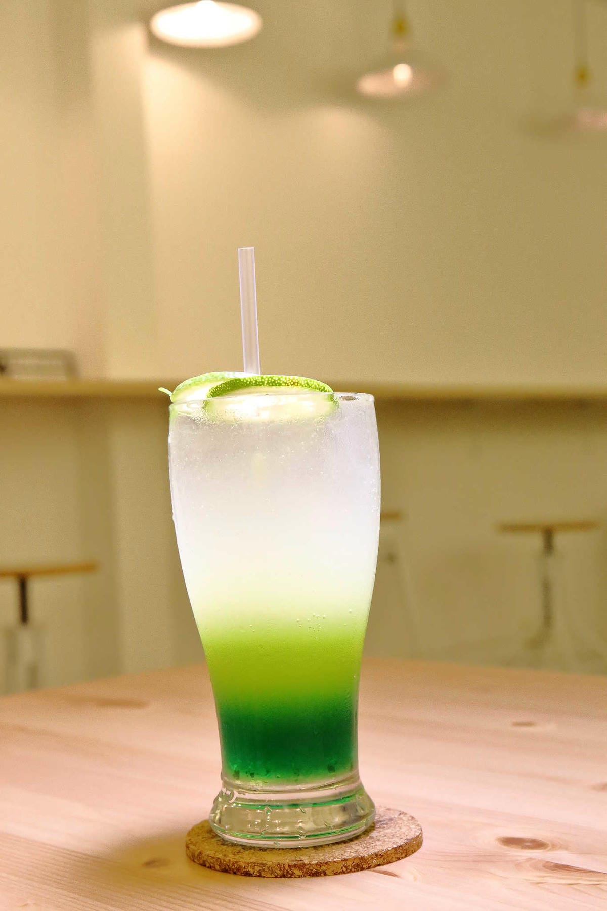 【食。萬華】Al revés 顛倒餐廳〜新開店！西門町義大利麵下午茶。簡約英倫風，全天候提供輕食及早午餐的餐廳