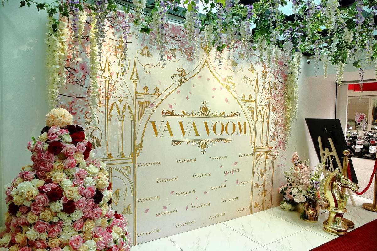 【食。台北】VA VA VOOM〜時尚趴初體驗。搖身一變韓劇中公主，少女專屬拍不停的乾燥花歐式酒吧餐廳