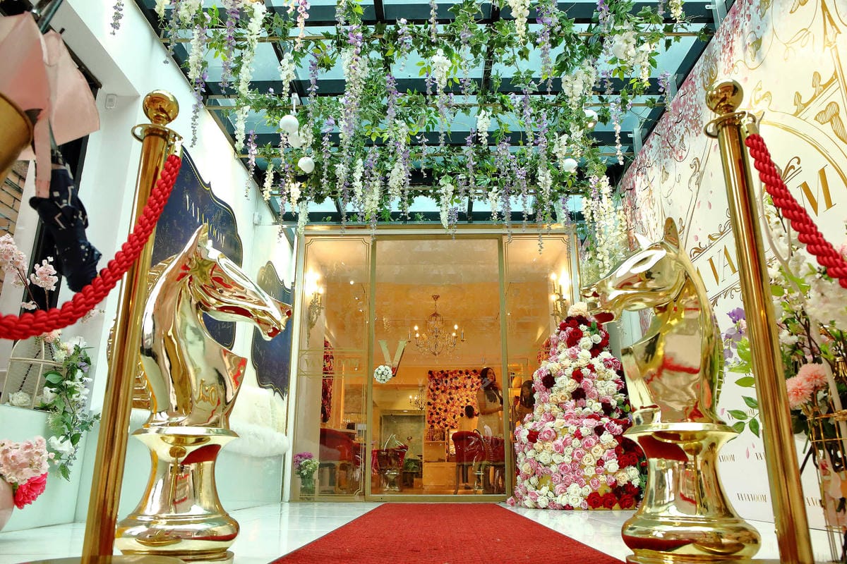 【食。台北】VA VA VOOM〜時尚趴初體驗。搖身一變韓劇中公主，少女專屬拍不停的乾燥花歐式酒吧餐廳