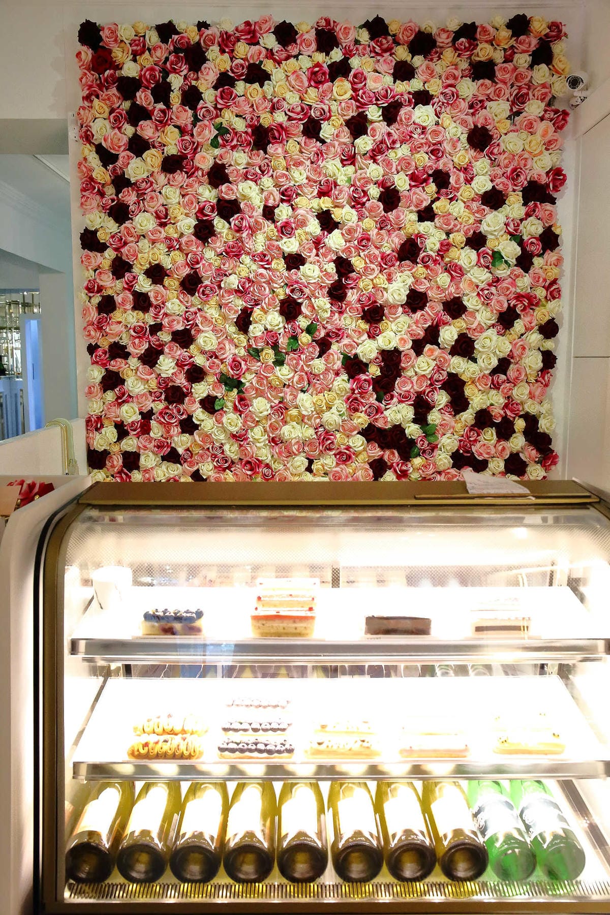 【食。台北】VA VA VOOM〜時尚趴初體驗。搖身一變韓劇中公主，少女專屬拍不停的乾燥花歐式酒吧餐廳