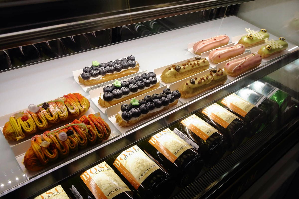 【食。台北】VA VA VOOM〜時尚趴初體驗。搖身一變韓劇中公主，少女專屬拍不停的乾燥花歐式酒吧餐廳