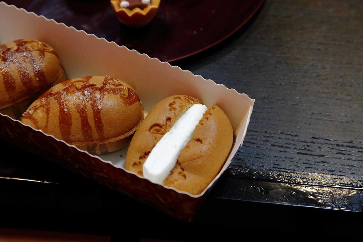 【食。永和】雷門雞蛋糕〜新開幕！雞蛋糕最受歡迎的庶民小點心，一袋在手，讓人一吃就上癮！(已歇業)