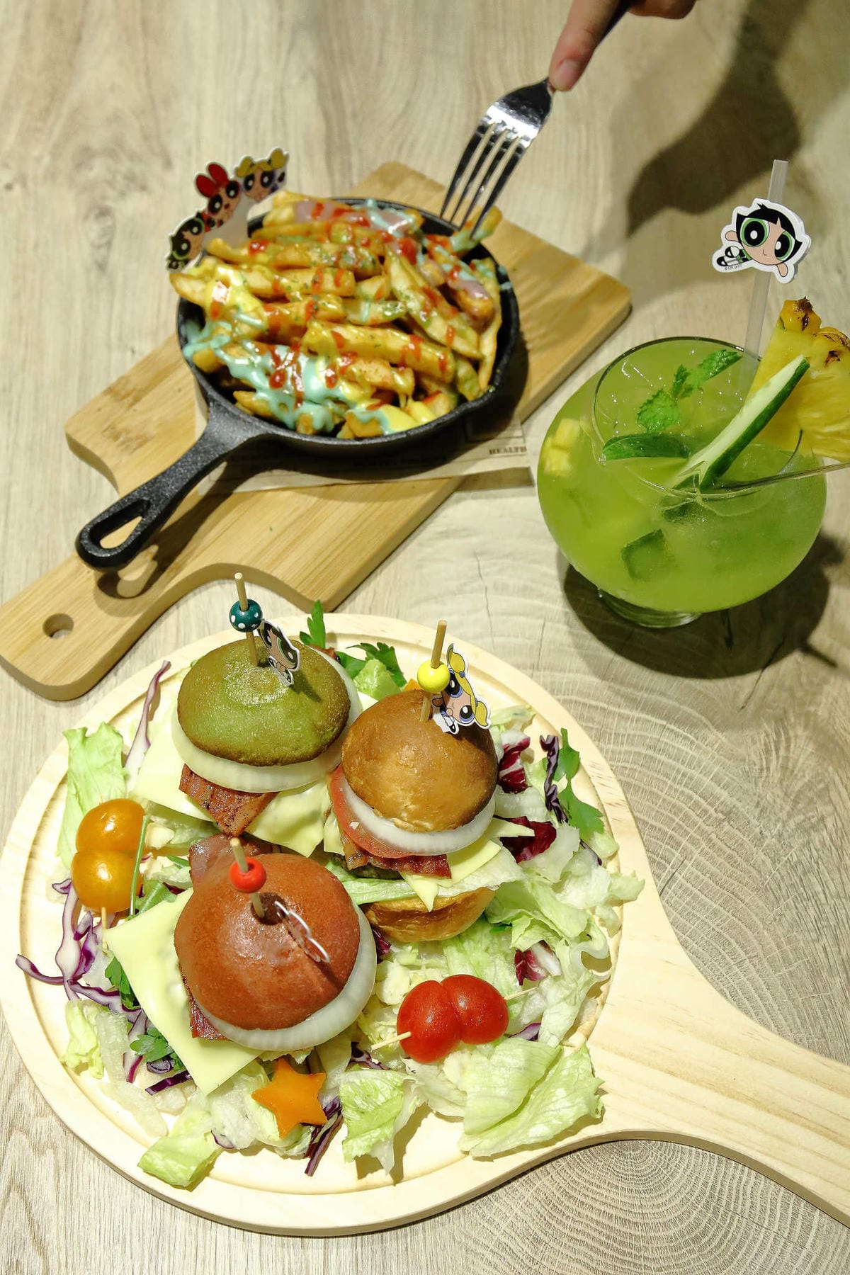 【食。台北】「飛天小女警主題餐廳」正式開幕！萌萌噠你嫑嫑~