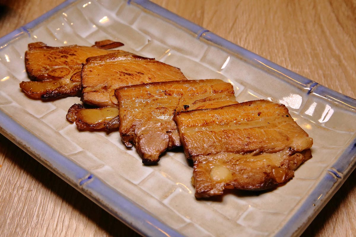 【食。土城】浪魂拉麵〜土城拉麵。客製化拉麵，濃淡軟硬任君挑，來一碗黑嚕嚕黑色拉麵吧！