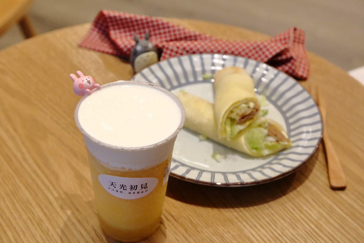 【食。竹北】天光初見 日法薄餅 果昔製造所〜新開店。道地法式薄餅、可麗餅點心,來趟味蕾的浪漫之旅(已歇業)