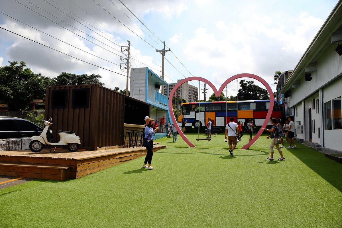 【遊。台中】沙鹿夢想街〜最新、IG夯打卡!超夢幻運動風裝置藝術,把你的創意玩大一點!