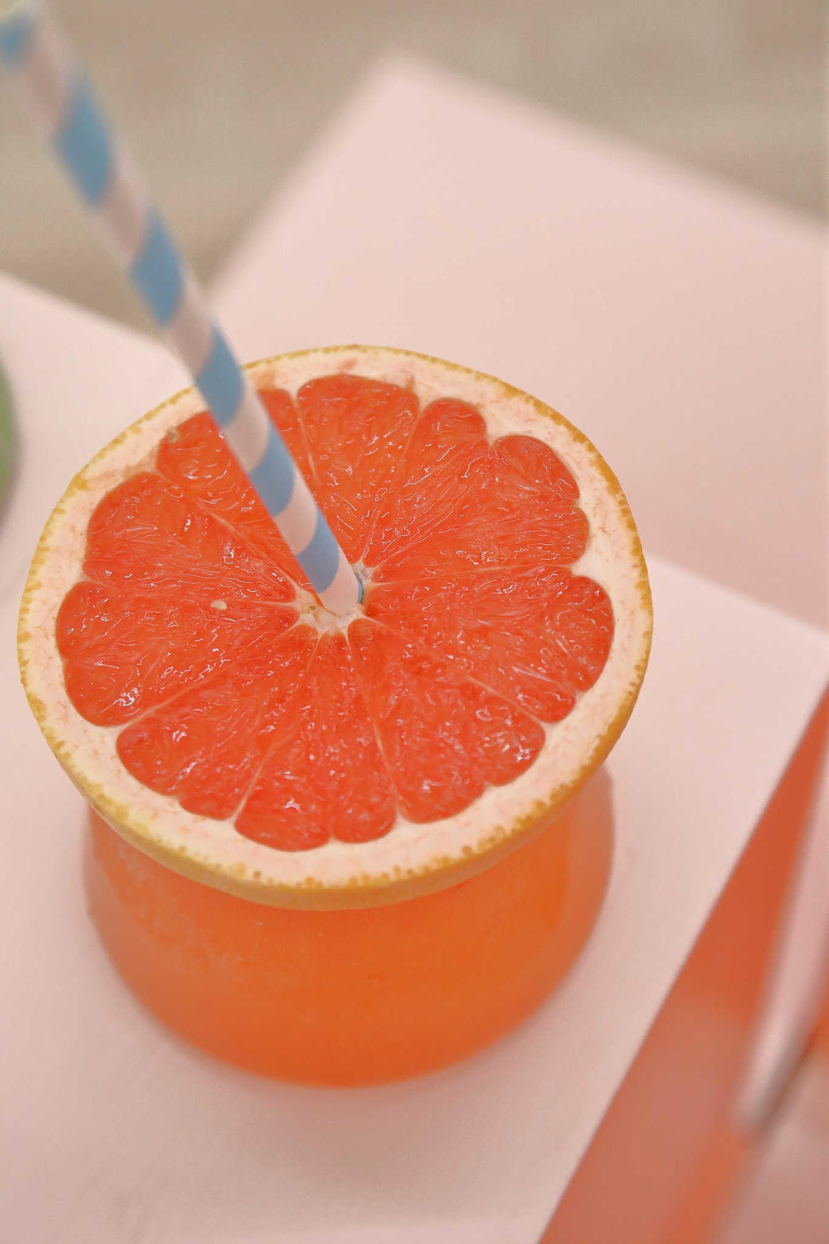 【食。楊梅】WakeWake 醒醒工作室〜可愛粉紅少女心爆發的新打卡點!柴犬糰子X草莓剉冰絕配組合,沒有私訊預約絕對吃不到!(已歇業)