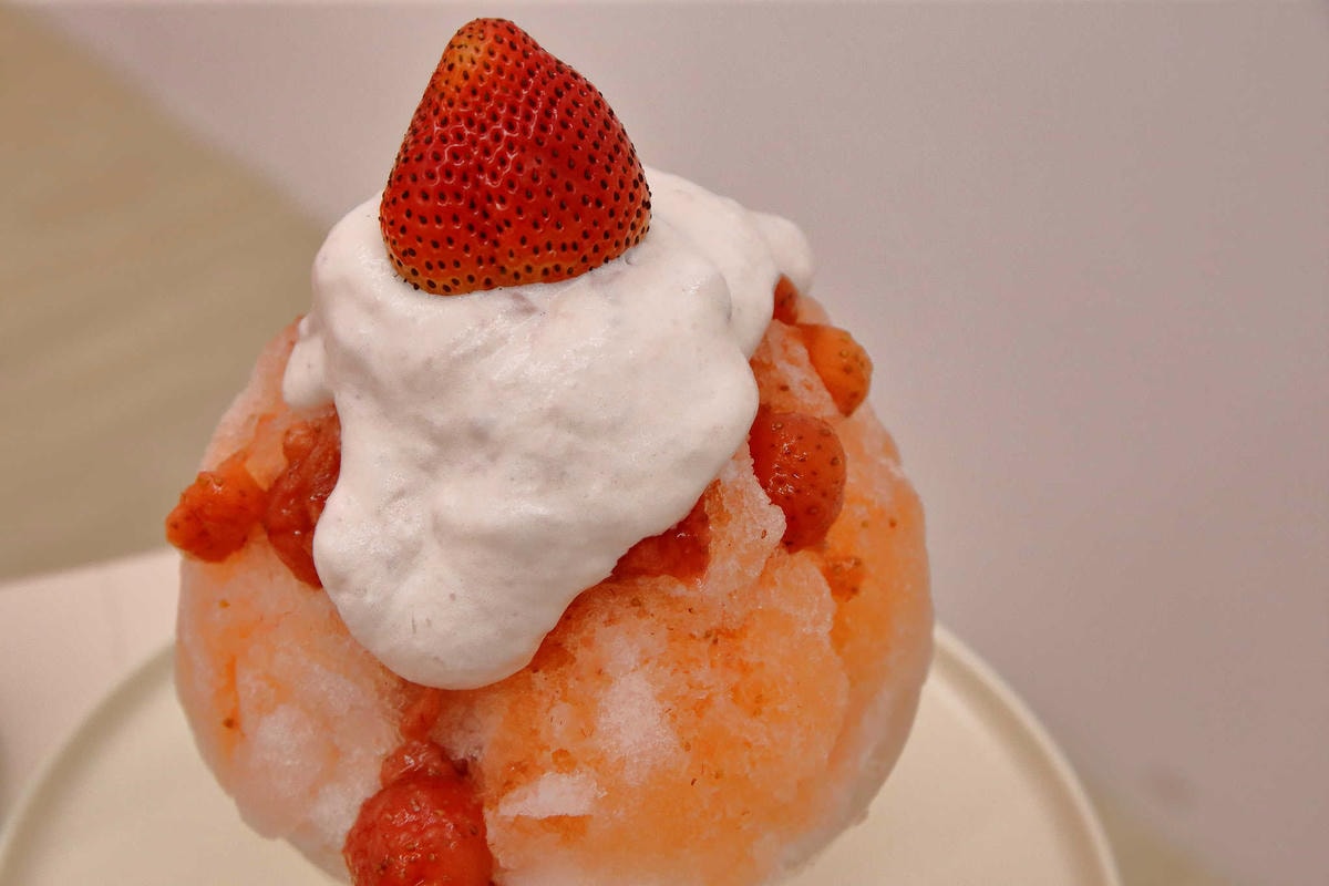 【食。楊梅】WakeWake 醒醒工作室〜可愛粉紅少女心爆發的新打卡點!柴犬糰子X草莓剉冰絕配組合,沒有私訊預約絕對吃不到!(已歇業)