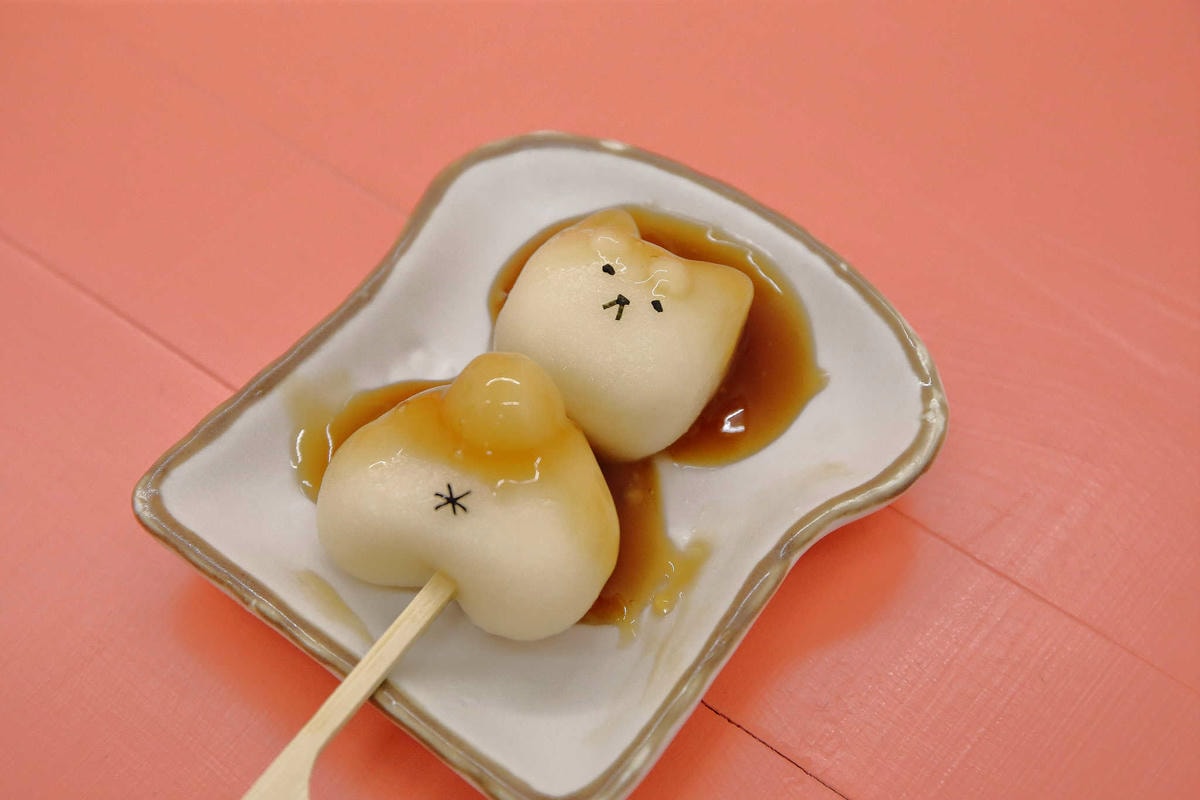 【食。楊梅】WakeWake 醒醒工作室〜可愛粉紅少女心爆發的新打卡點!柴犬糰子X草莓剉冰絕配組合,沒有私訊預約絕對吃不到!(已歇業)