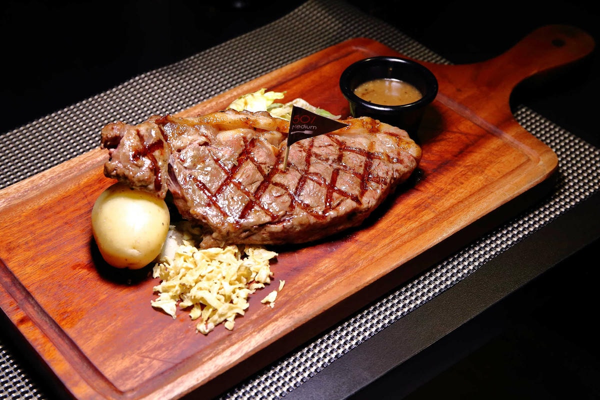 【食。中壢】Bangles Bistro 班格斯西式餐館〜頂級牛排餐廳,大口吃肉才痛快!這股滋味好難忘!(已歇業)