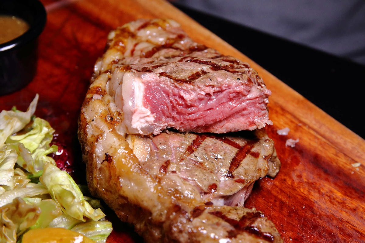 【食。中壢】Bangles Bistro 班格斯西式餐館〜頂級牛排餐廳,大口吃肉才痛快!這股滋味好難忘!(已歇業)