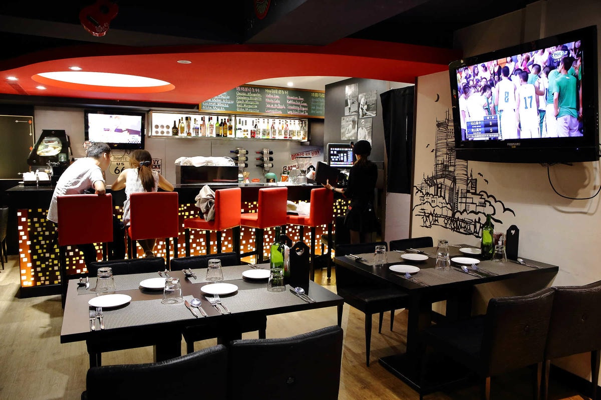 【食。中壢】Bangles Bistro 班格斯西式餐館〜頂級牛排餐廳,大口吃肉才痛快!這股滋味好難忘!(已歇業)