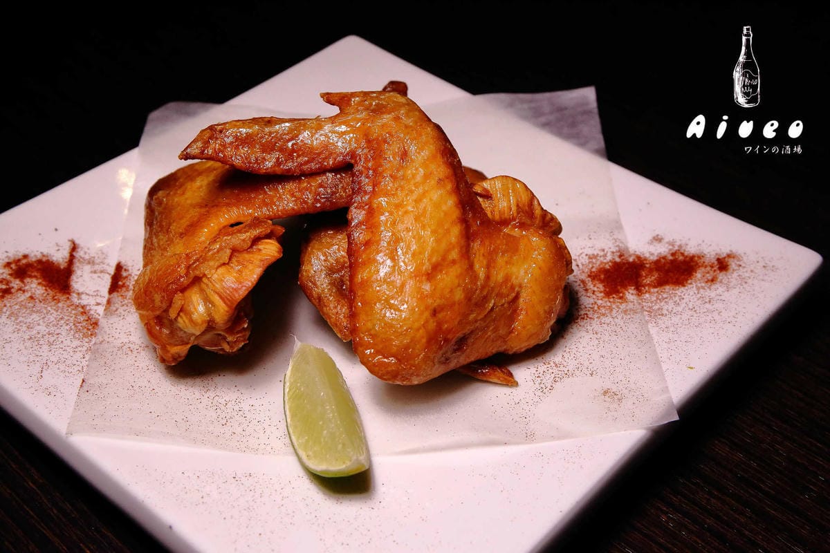 【食。台北】Aiueo ワインの酒場〜想要輕鬆喝一杯的時候！創意多國元素融入，顛覆想像餐酒館，文青最愛！