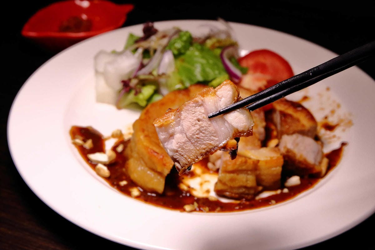 【食。台北】Aiueo ワインの酒場〜想要輕鬆喝一杯的時候！創意多國元素融入，顛覆想像餐酒館，文青最愛！